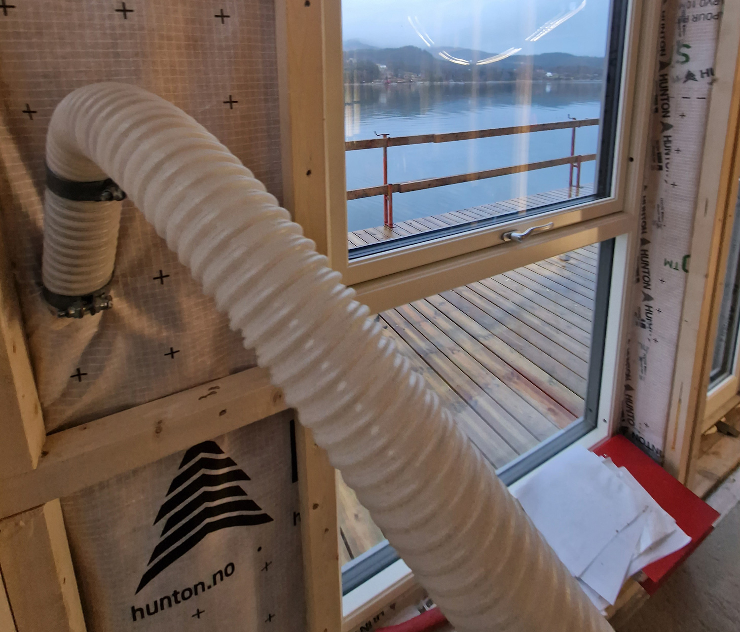 Helgeland Trefiberisolering: Eksperter på isolering av hus for komfort og strømsparing